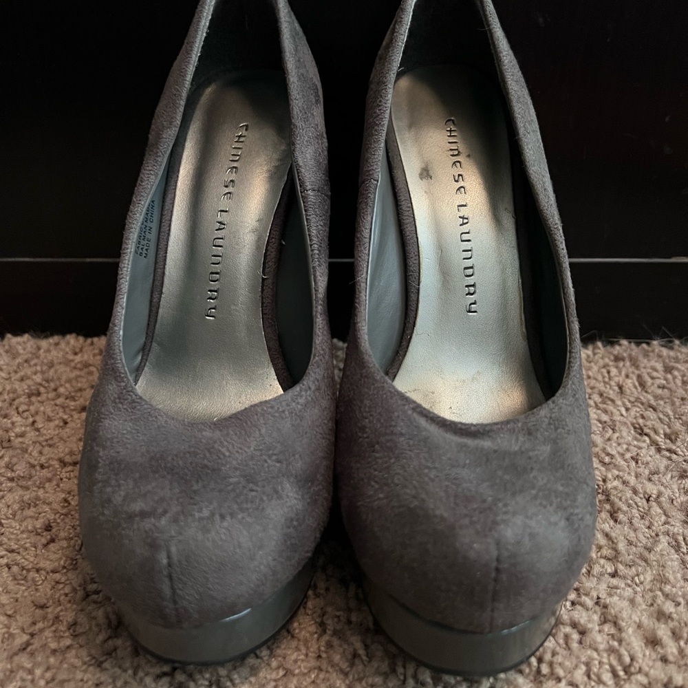 Platform pumps - Picture 2 of 6